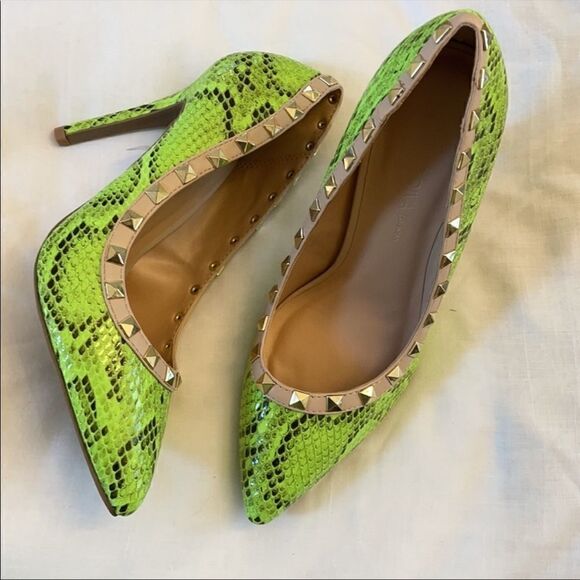 WILD DIVA GREEN CROC PUMPS.  NEW. - Picture 2 of 8